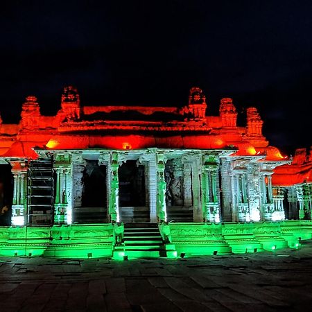 Hotel Varsha Hampi Dış mekan fotoğraf