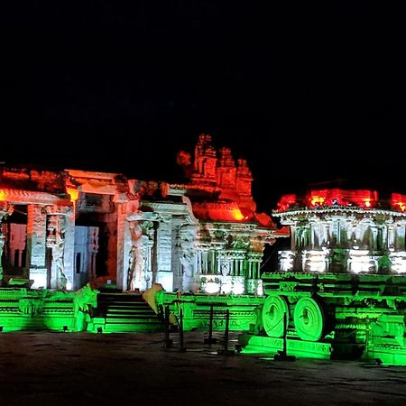 Hotel Varsha Hampi Dış mekan fotoğraf