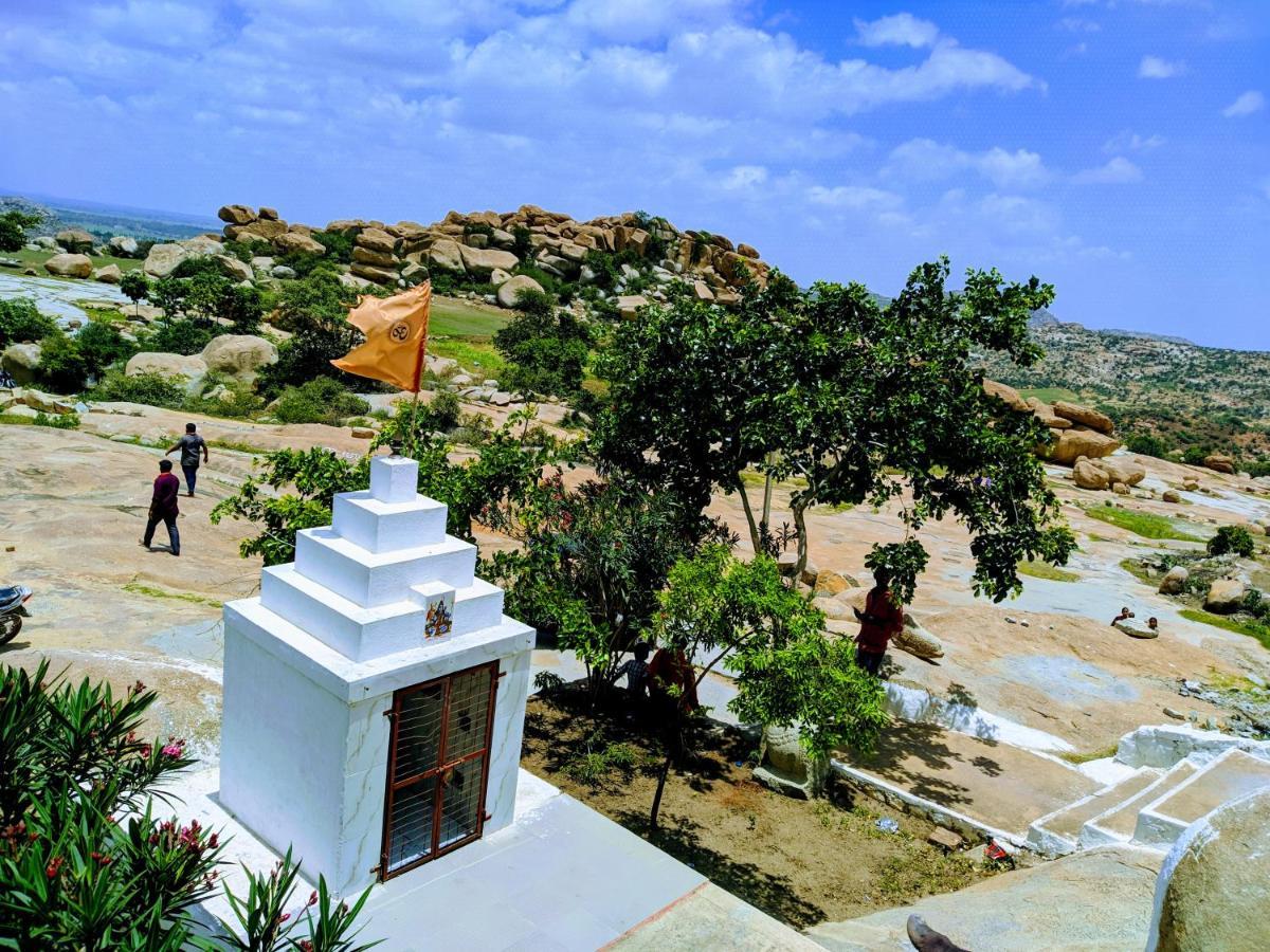 Hotel Varsha Hampi Dış mekan fotoğraf