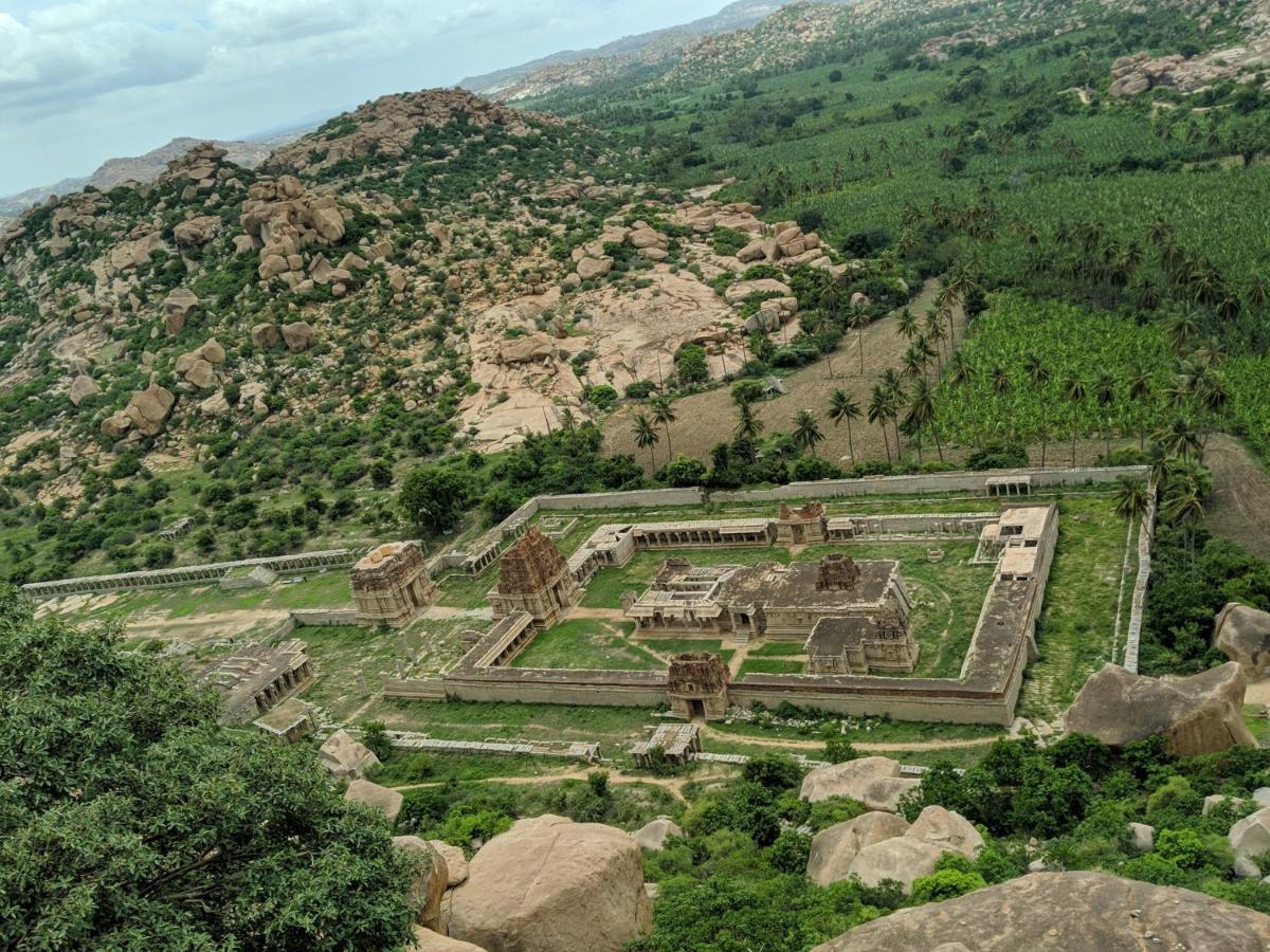 Hotel Varsha Hampi Dış mekan fotoğraf