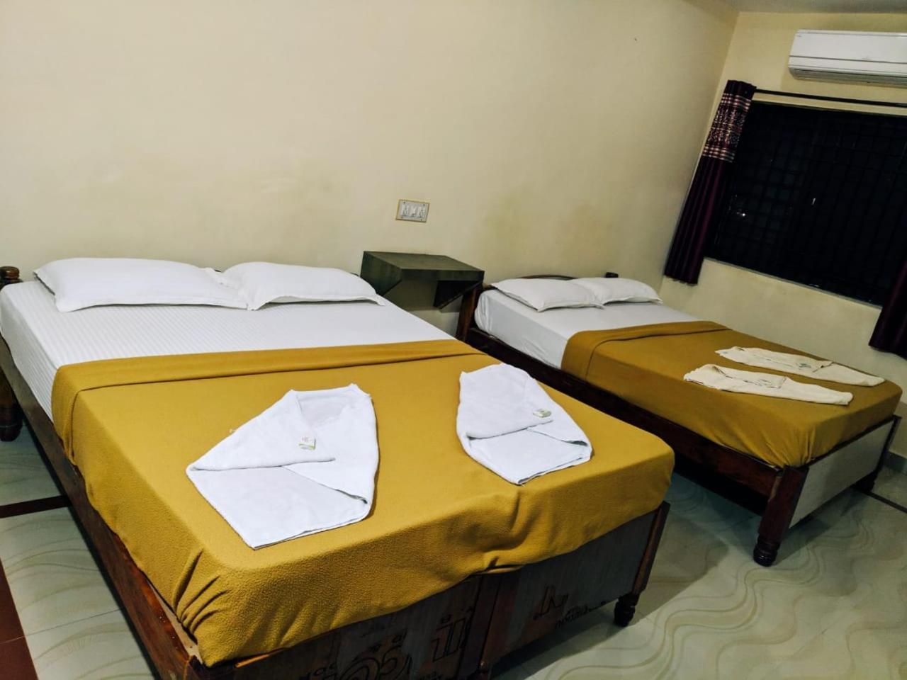 Hotel Varsha Hampi Dış mekan fotoğraf
