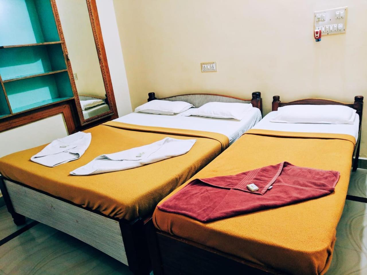Hotel Varsha Hampi Dış mekan fotoğraf