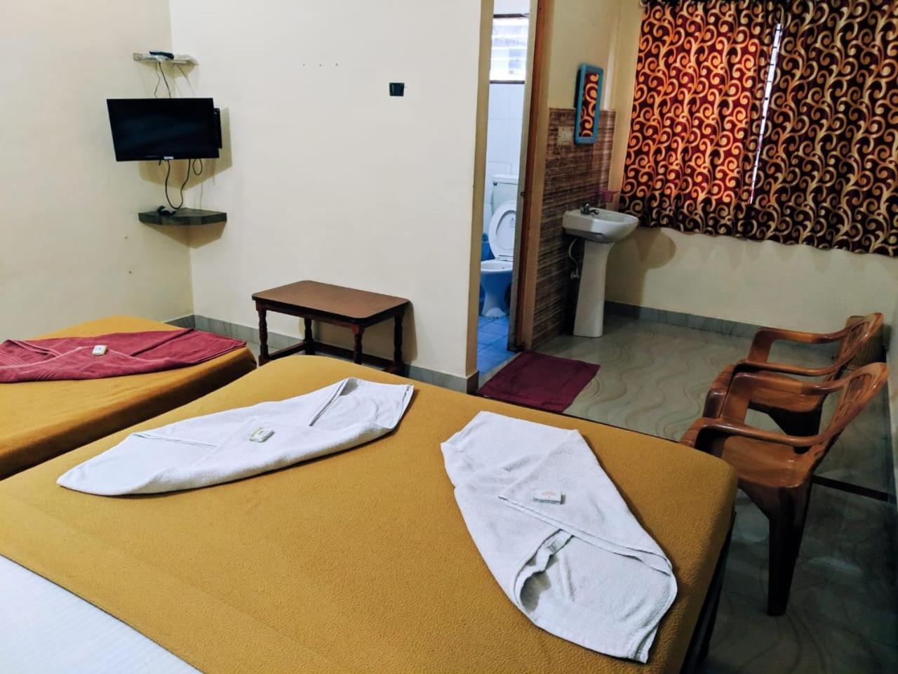 Hotel Varsha Hampi Dış mekan fotoğraf