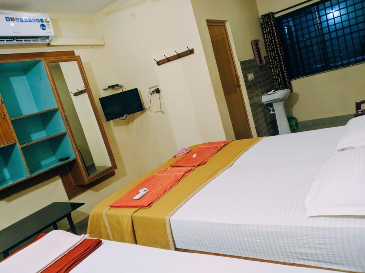 Hotel Varsha Hampi Dış mekan fotoğraf
