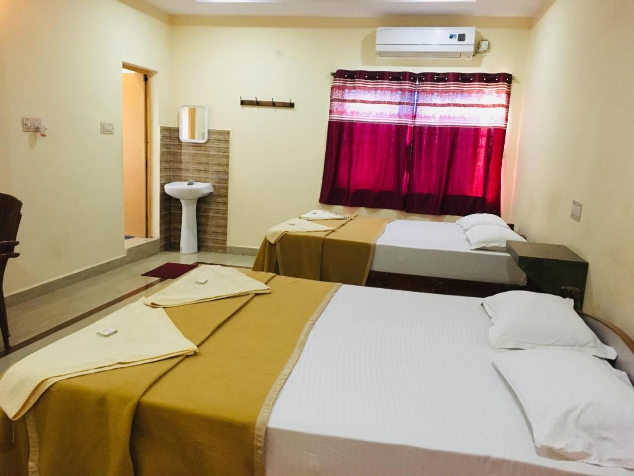 Hotel Varsha Hampi Dış mekan fotoğraf
