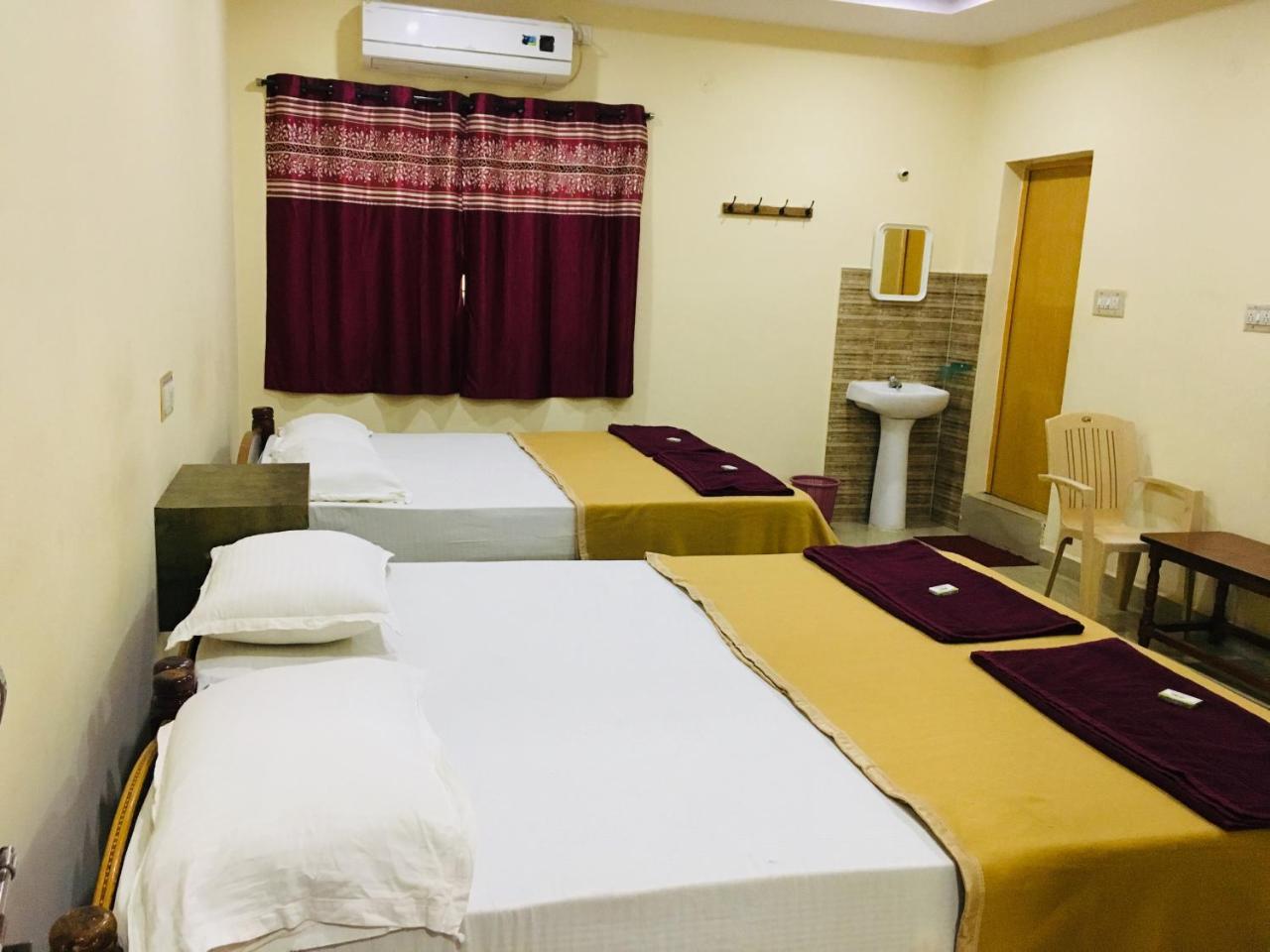 Hotel Varsha Hampi Dış mekan fotoğraf