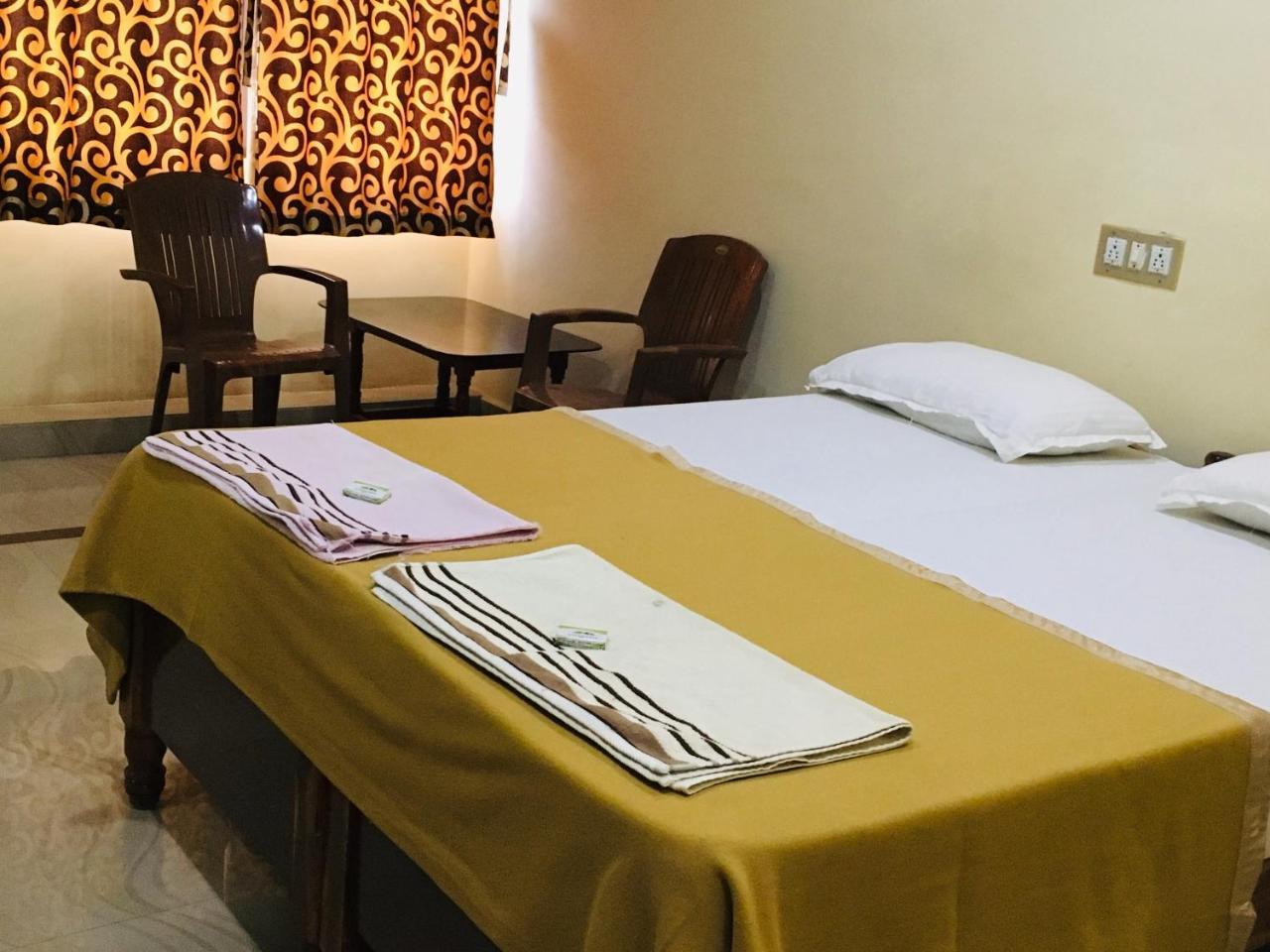 Hotel Varsha Hampi Dış mekan fotoğraf