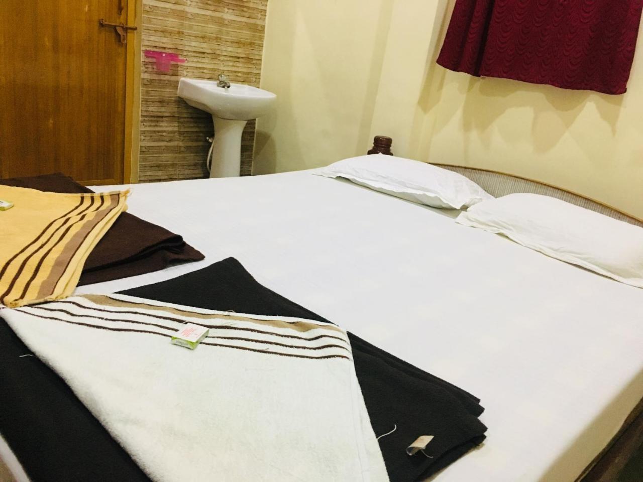 Hotel Varsha Hampi Dış mekan fotoğraf